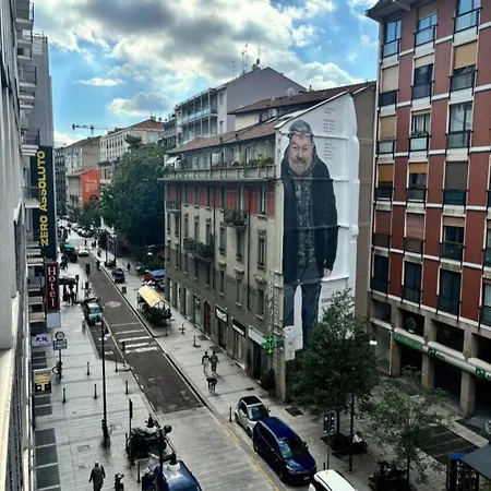Elegante Appartamento In Corso Garibaldi Milan Exterior photo